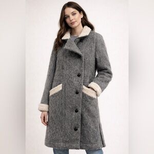 STATEMENT PIECE Wool blend long Coat grey with Sherpa trim unique